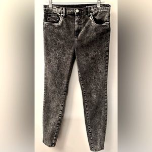 BlankNYC The Great Jones skinny jean in acid was size 29